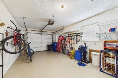Welcome to this charming and spacious 2-bedroom, 2-bath end-unit on Palm Aire Country Club of Sarasota in Florida - for sale on GolfHomes.com, golf home, golf lot