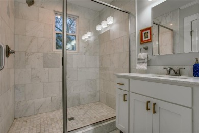 Take in breathtaking, unobstructed sunsets from this charming on Stevens Park Golf Course in Texas - for sale on GolfHomes.com, golf home, golf lot