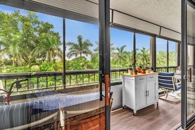 Come see this stunning condo in the highly desirable Boca Del on The Country Club At Boca Raton in Florida - for sale on GolfHomes.com, golf home, golf lot