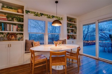 Take in breathtaking, unobstructed sunsets from this charming on Stevens Park Golf Course in Texas - for sale on GolfHomes.com, golf home, golf lot
