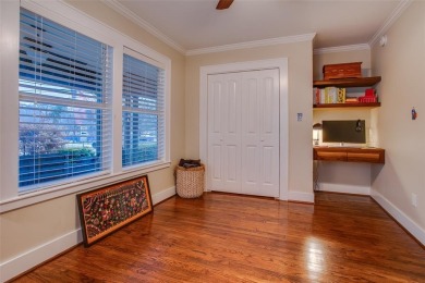 Take in breathtaking, unobstructed sunsets from this charming on Stevens Park Golf Course in Texas - for sale on GolfHomes.com, golf home, golf lot