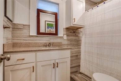 Take in breathtaking, unobstructed sunsets from this charming on Stevens Park Golf Course in Texas - for sale on GolfHomes.com, golf home, golf lot