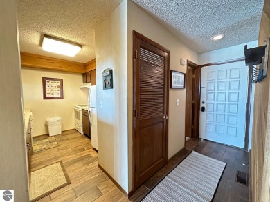 This welcoming and updated 2 bedroom 2 bath condo at Shanty on Shanty Creek Golf Course in Michigan - for sale on GolfHomes.com, golf home, golf lot