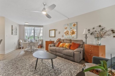Beautifully maintained 2-bed, 2-bath condo with spacious open on Inverrary Country Club in Florida - for sale on GolfHomes.com, golf home, golf lot