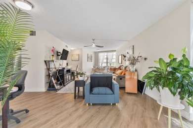 Beautifully maintained 2-bed, 2-bath condo with spacious open on Inverrary Country Club in Florida - for sale on GolfHomes.com, golf home, golf lot