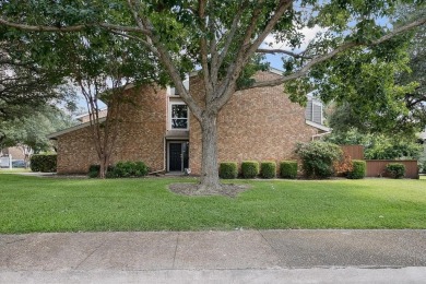 Welcome to this Beautiful 3-bedroom, 2.5-bath Townhome situated on The Country Place in Texas - for sale on GolfHomes.com, golf home, golf lot