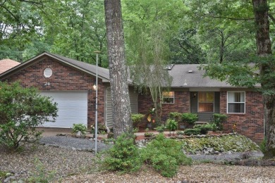 Beautiful & well maintained brick front home w/4 BRs & 3 BA well on DeSoto Golf Course in Arkansas - for sale on GolfHomes.com, golf home, golf lot