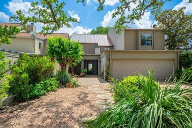 Amazing golf course and waterfront views await you in this on Riverhill Country Club in Texas - for sale on GolfHomes.com, golf home, golf lot