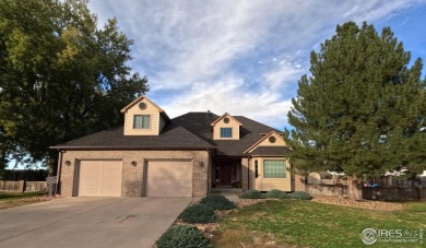 Welcome to 5 Cambridge Ct a beautiful home on a Cul-de-sac in on Bunker Hill Country Club in Colorado - for sale on GolfHomes.com, golf home, golf lot