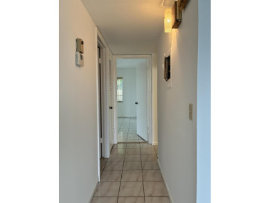 Lovely 2 bedroom 2 bath home in highly desireable Kings Point on Kings Point Golf -Flanders Way in Florida - for sale on GolfHomes.com, golf home, golf lot
