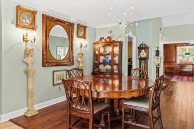 Well maintained single story townhome with a garage and walking on Shadowmoss Plantation Golf Club in South Carolina - for sale on GolfHomes.com, golf home, golf lot