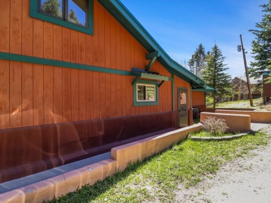 Welcome to The Great Escape, a desirable 3BR/2BA alpine home on El Valle Escondido Golf Course in New Mexico - for sale on GolfHomes.com, golf home, golf lot