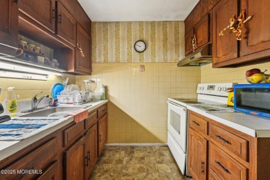 Charming 1-bedroom, 1-bath condo in the desirable 55+ Leisure on Leisure Village East in New Jersey - for sale on GolfHomes.com, golf home, golf lot