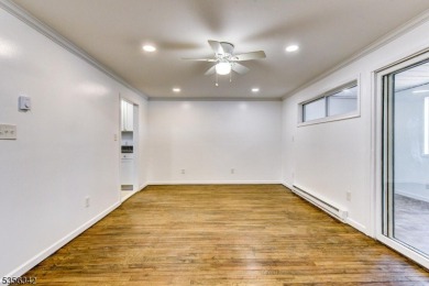 Beautifully Renovated Lakefront Townhome!This fully updated on High Point Golf Club in New Jersey - for sale on GolfHomes.com, golf home, golf lot