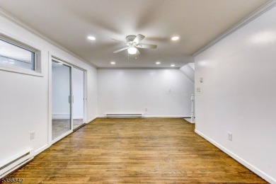 Beautifully Renovated Lakefront Townhome!This fully updated on High Point Golf Club in New Jersey - for sale on GolfHomes.com, golf home, golf lot