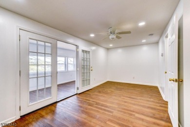 Beautifully Renovated Lakefront Townhome!This fully updated on High Point Golf Club in New Jersey - for sale on GolfHomes.com, golf home, golf lot