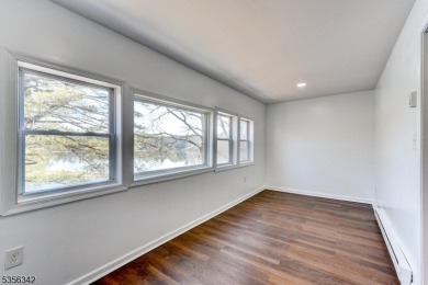Beautifully Renovated Lakefront Townhome!This fully updated on High Point Golf Club in New Jersey - for sale on GolfHomes.com, golf home, golf lot