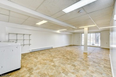 Beautifully Renovated Lakefront Townhome!This fully updated on High Point Golf Club in New Jersey - for sale on GolfHomes.com, golf home, golf lot