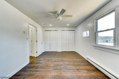 Beautifully Renovated Lakefront Townhome!This fully updated on High Point Golf Club in New Jersey - for sale on GolfHomes.com, golf home, golf lot
