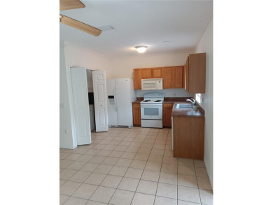 Lakewood Ranch townhouse for under $300,000!  This lovely 2 on Ritz-Carlton Members Golf Club in Florida - for sale on GolfHomes.com, golf home, golf lot