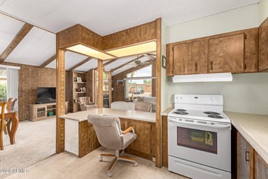 Welcome to your warm weather retreat in Sun Lakes, Arizona, one on Sun Lakes Country Club in Arizona - for sale on GolfHomes.com, golf home, golf lot