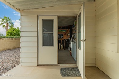 Welcome to your warm weather retreat in Sun Lakes, Arizona, one on Sun Lakes Country Club in Arizona - for sale on GolfHomes.com, golf home, golf lot