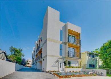 This newly built modern single family residence offers over 2 on Arroyo Seco Golf Course in California - for sale on GolfHomes.com, golf home, golf lot