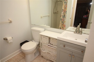 Welcome to your new home! This is a 2 bedroom, 2 bath on Kings Point Executive Golf Course in Florida - for sale on GolfHomes.com, golf home, golf lot