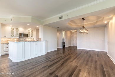 Luxurious penthouse in amenity-rich Harbour Village Golf & Yacht on Harbour Village Golf and Yacht Club in Florida - for sale on GolfHomes.com, golf home, golf lot