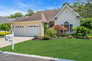 THIS ELEGANT, WELL MAINTAINED TOLL BROS MONACO PROVINCIAL W/LOFT on Westlake Golf and Country Club in New Jersey - for sale on GolfHomes.com, golf home, golf lot