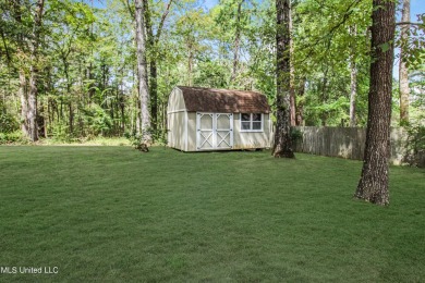 *Seller is now offering $15,000 in concessions!!!!*Welcome to on Castlewoods Golf Club in Mississippi - for sale on GolfHomes.com, golf home, golf lot