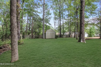 *Seller is now offering $15,000 in concessions!!!!*Welcome to on Castlewoods Golf Club in Mississippi - for sale on GolfHomes.com, golf home, golf lot