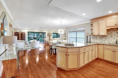 This absolutely beautiful  3-bedroom convertible, 2-bath condo on Hunters Run Golf and Country Club in Florida - for sale on GolfHomes.com, golf home, golf lot