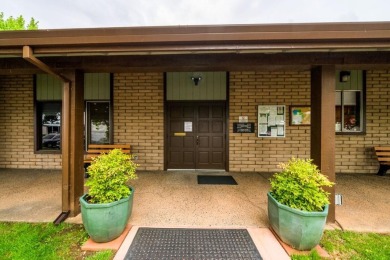 Lovely Home located in Fairway Oaks Mobile Home
Community 55+ on Tucker Oaks Golf Course in California - for sale on GolfHomes.com, golf home, golf lot