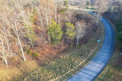 THIS IS A GREAT OPPORTUNITY TO LIVE ON A BEAUTIFUL GOLF COURSE on Graysburg Hills Golf Courses in Tennessee - for sale on GolfHomes.com, golf home, golf lot