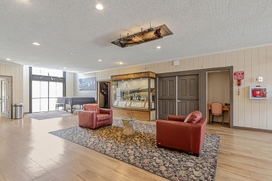 REDUCED ----End Unit Condo with Huge Sunroom for all weather use on Villages Golf and Country Club in California - for sale on GolfHomes.com, golf home, golf lot