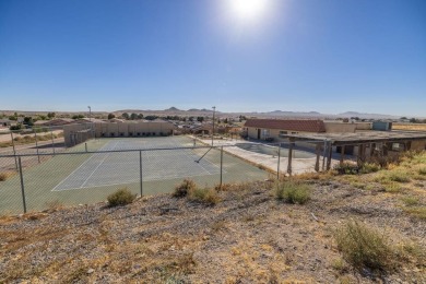 This 2 Bedroom, 2 bath condo has 800 SF of living space. Built on Silver Lakes Golf Course in California - for sale on GolfHomes.com, golf home, golf lot