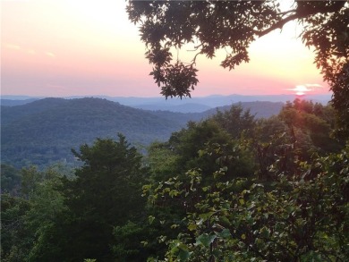Breathtaking views of Lake Leatherwood and the Ozark Mountains on Holiday Island Executive Golf Course in Arkansas - for sale on GolfHomes.com, golf home, golf lot