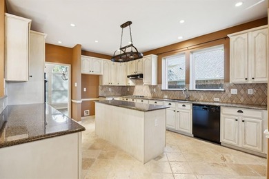 Come see this lovely home with an abundance of natural light in on Firewheel Golf Park in Texas - for sale on GolfHomes.com, golf home, golf lot