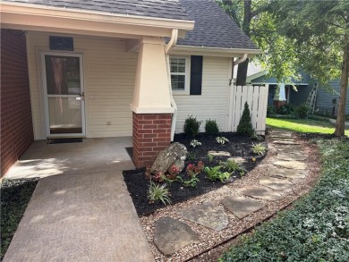 Newly remodeled condo on Paradise Valley Golf Course. New paint on Paradise Valley Athletic Club in Arkansas - for sale on GolfHomes.com, golf home, golf lot