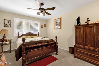 High-End Upgrades Meets Energy Efficiency in Sun City. Welcome on Sun City Lakes West and East in Arizona - for sale on GolfHomes.com, golf home, golf lot