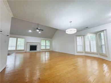 Newly remodeled condo on Paradise Valley Golf Course. New paint on Paradise Valley Athletic Club in Arkansas - for sale on GolfHomes.com, golf home, golf lot