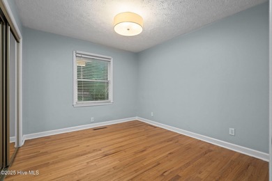 Charming 3 bedroom, 2 bath home in the historic Southern Pines on Southern Pines Country Club in North Carolina - for sale on GolfHomes.com, golf home, golf lot