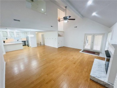 Newly remodeled condo on Paradise Valley Golf Course. New paint on Paradise Valley Athletic Club in Arkansas - for sale on GolfHomes.com, golf home, golf lot