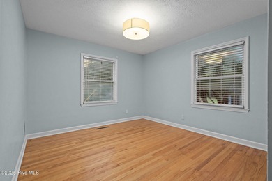 Charming 3 bedroom, 2 bath home in the historic Southern Pines on Southern Pines Country Club in North Carolina - for sale on GolfHomes.com, golf home, golf lot