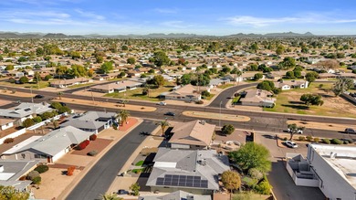 High-End Upgrades Meets Energy Efficiency in Sun City. Welcome on Sun City Lakes West and East in Arizona - for sale on GolfHomes.com, golf home, golf lot