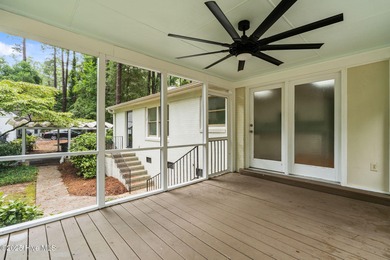 Charming 3 bedroom, 2 bath home in the historic Southern Pines on Southern Pines Country Club in North Carolina - for sale on GolfHomes.com, golf home, golf lot