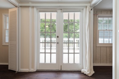 Price Reduced!  Motivated Seller!  Beautifully renovated golf on Fort Walton Beach Golf Course in Florida - for sale on GolfHomes.com, golf home, golf lot