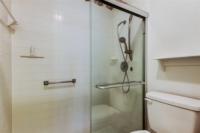 PRICE IMPROVEMENT!  VILLAS IN THIS NICHE SUBDIVISION RARELY COME on Beacon Woods Golf Club in Florida - for sale on GolfHomes.com, golf home, golf lot