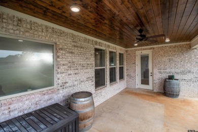 Welcome to this stunning home located in the highly sought-after on Oak Hurst Golf Course in Texas - for sale on GolfHomes.com, golf home, golf lot